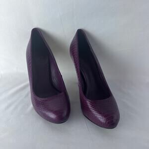 Tory Burch Burgundy Red Python Embossed Leather Pump Size 5.5
